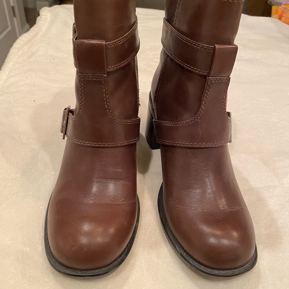 NWOT Nine West booties.